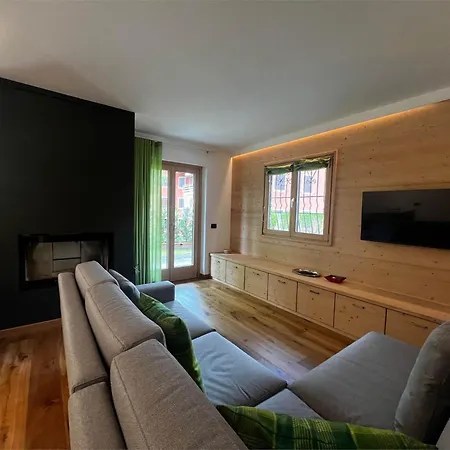 Casa de Férias Prestigioso Con Giardino -